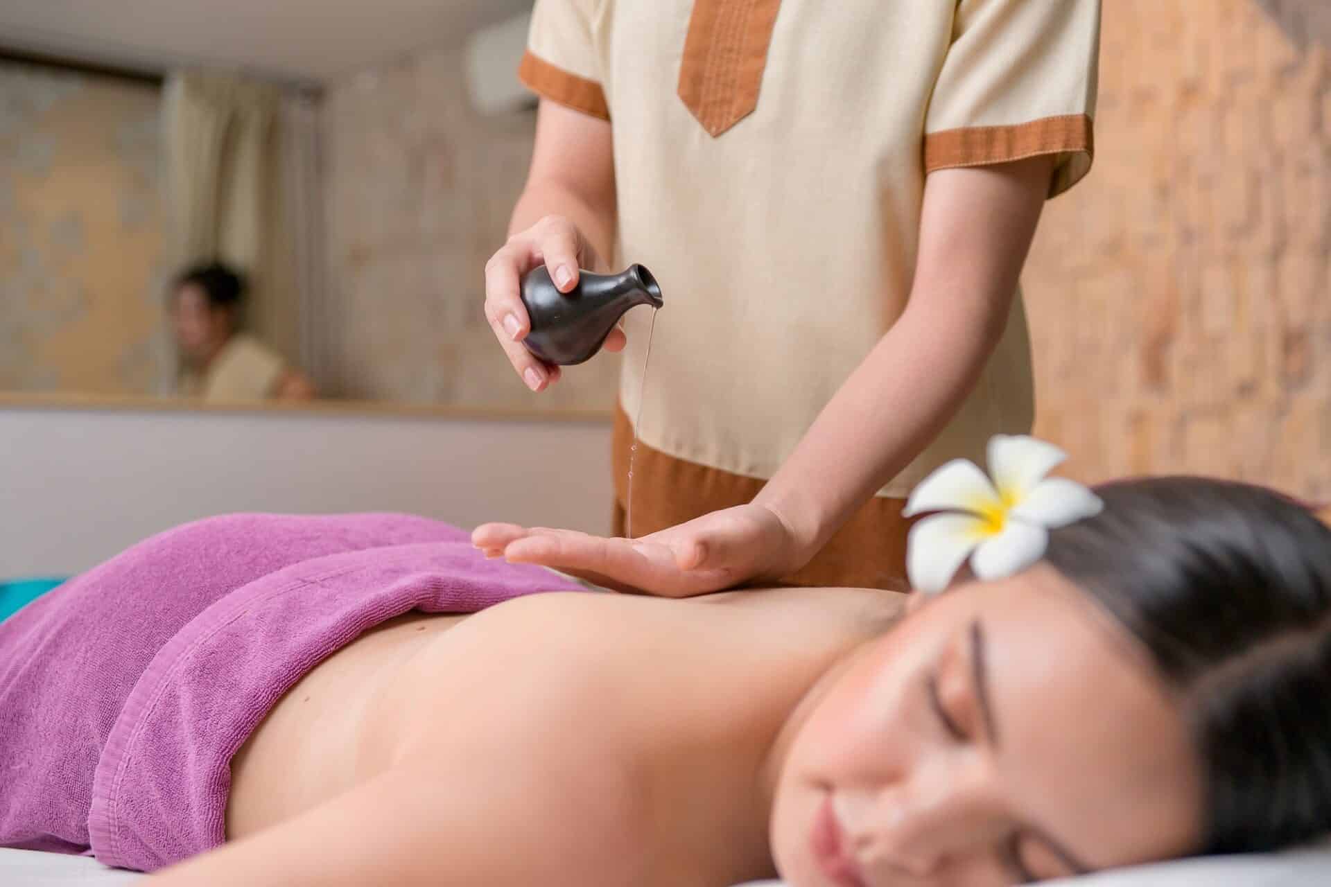 cave spa oil massage wellness