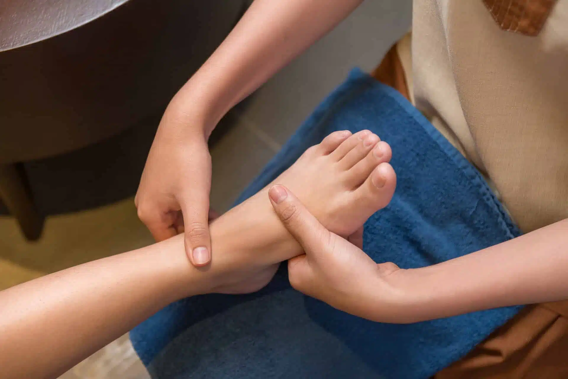 cave spa oil massage wellness