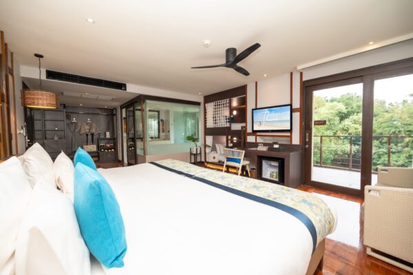 Rooms & Villas