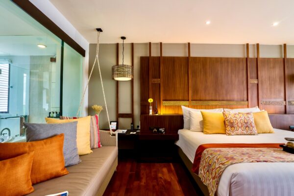 Rooms & Villas