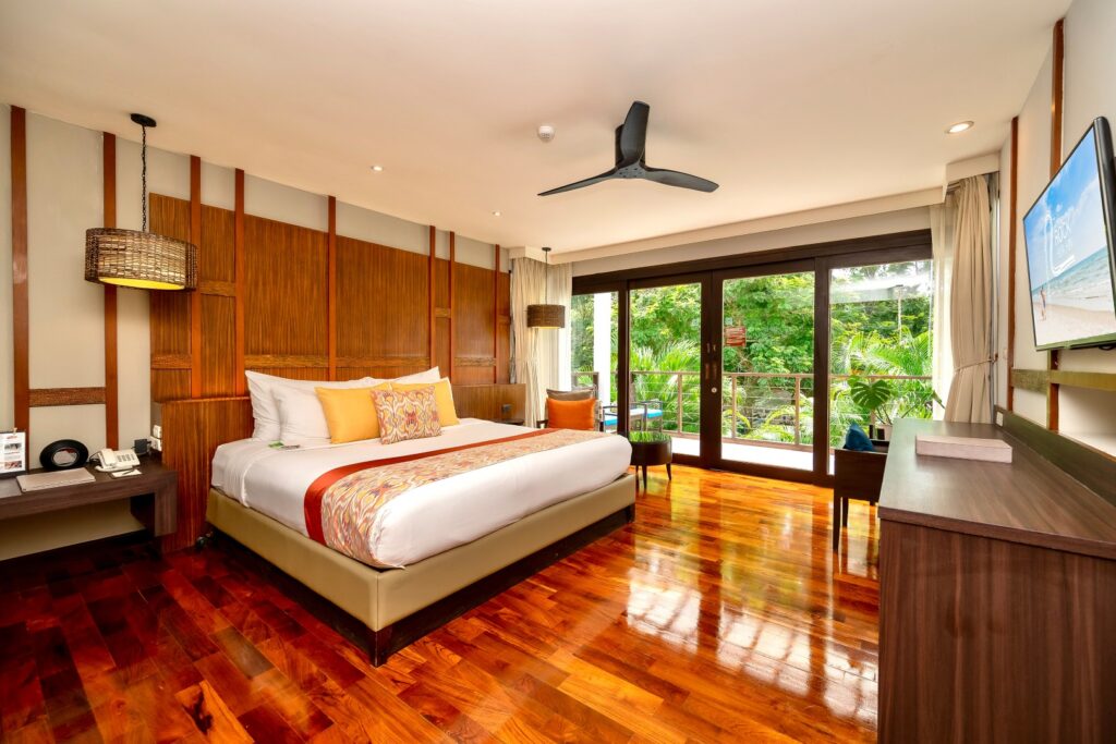 Pearl Suite