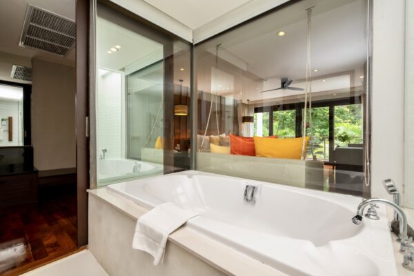 Rooms & Villas