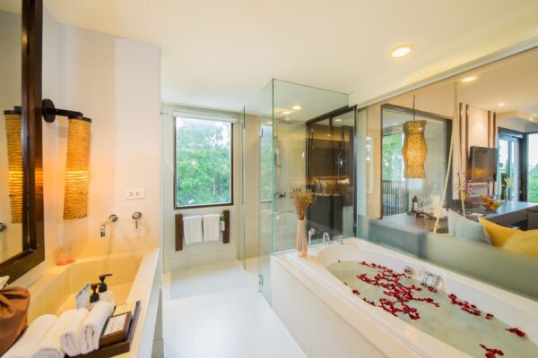 Rooms & Villas