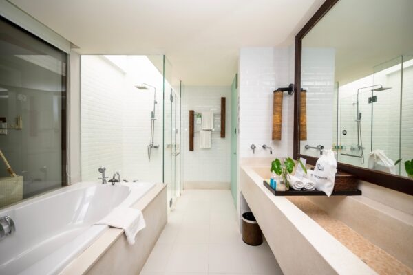 Rooms & Villas