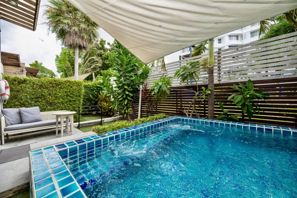 Qualia Jacuzzi Pool Villa