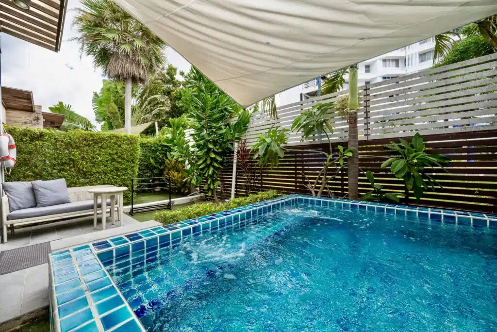 Qualia Jacuzzi Pool Villa