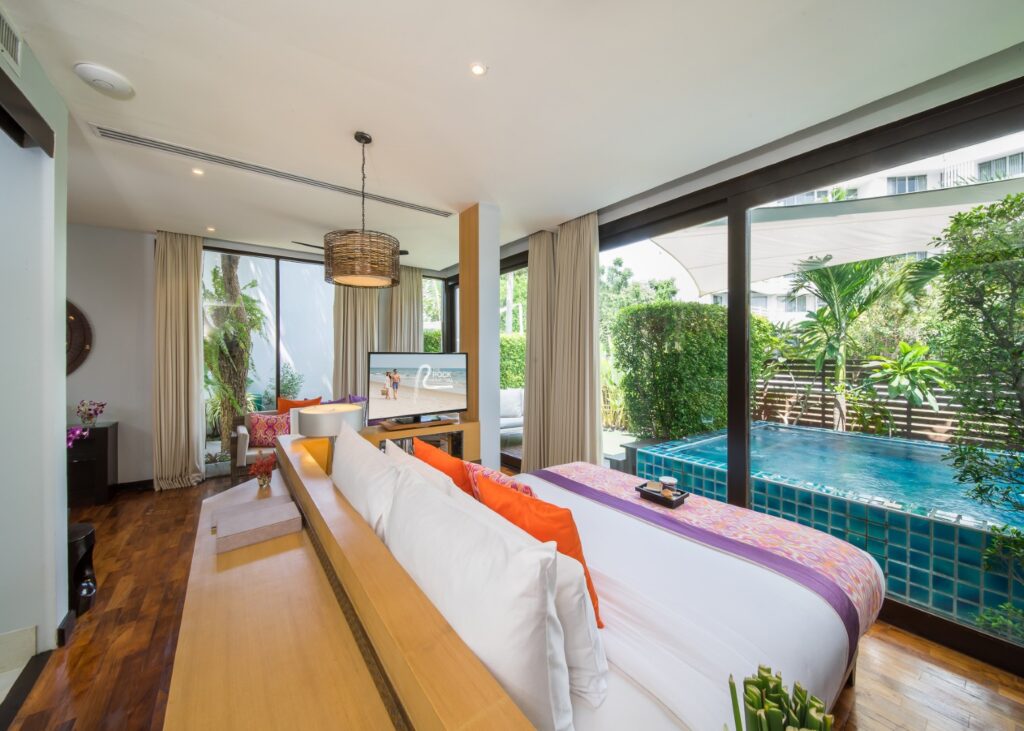 Qualia Jacuzzi Pool Villa