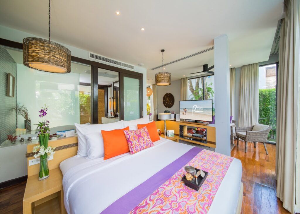 Qualia Jacuzzi Pool Villa