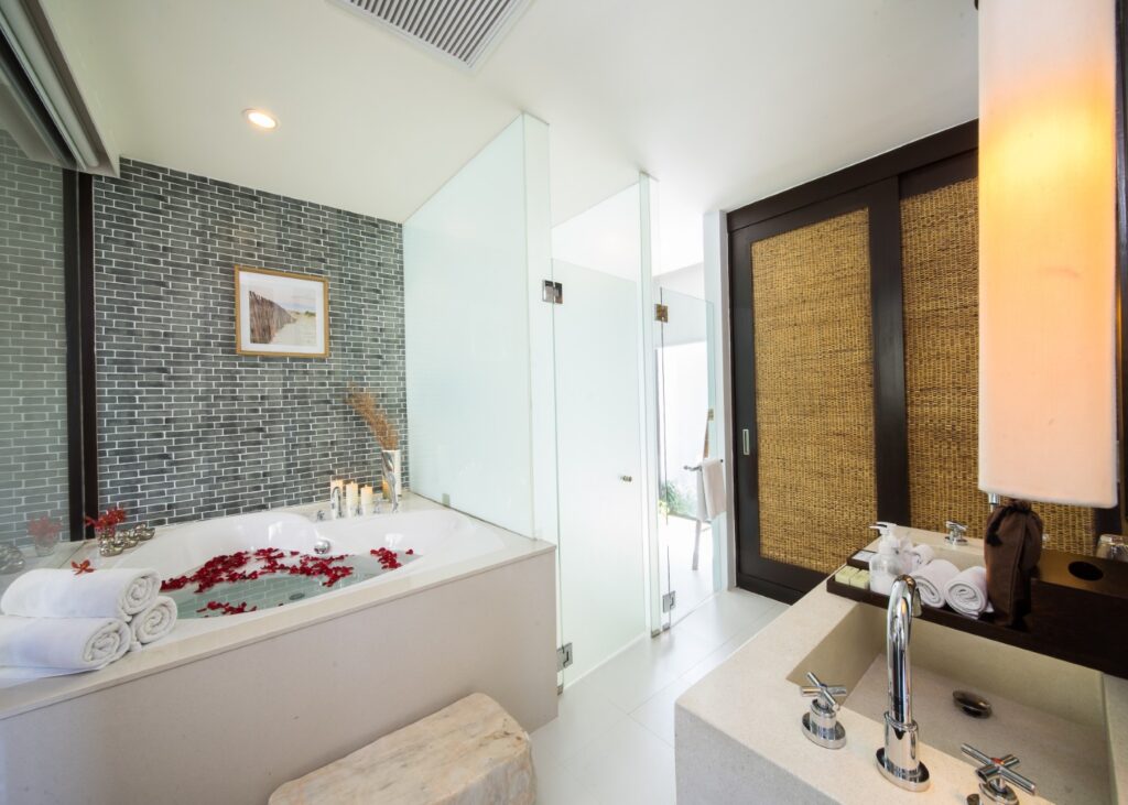 Qualia Jacuzzi Pool Villa