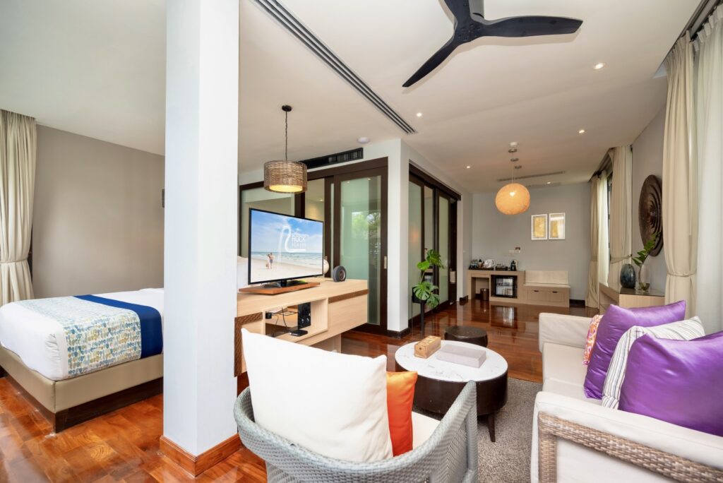 Qualia Jacuzzi Pool Villa