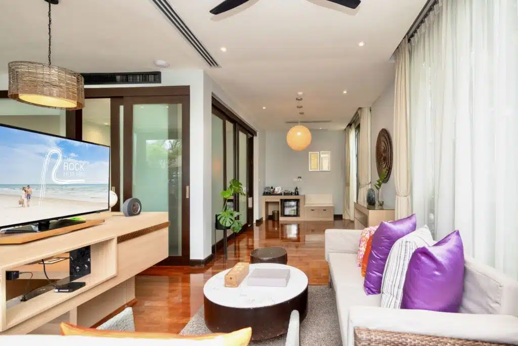 Qualia Jacuzzi Pool Villa