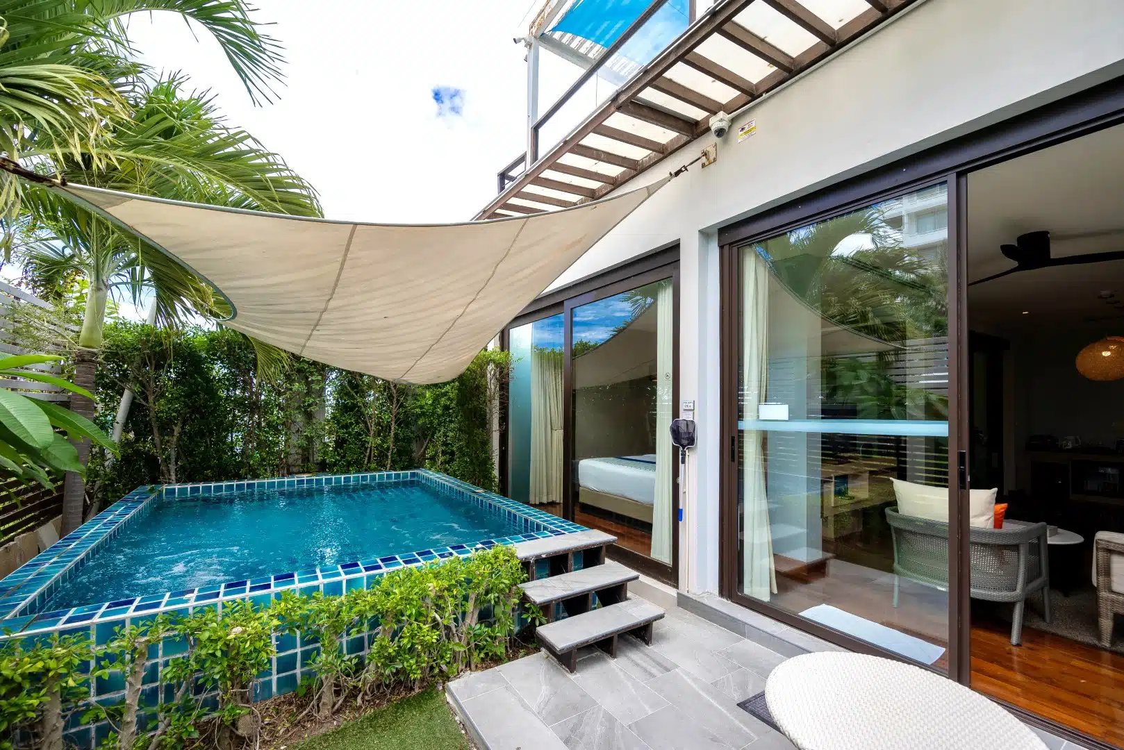 Qualia Jacuzzi Pool Villa