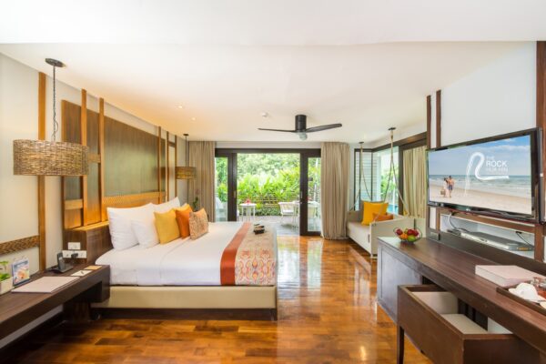 Rooms & Villas