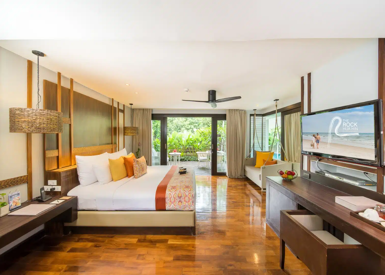 Zen Jacuzzi Pool Terrace