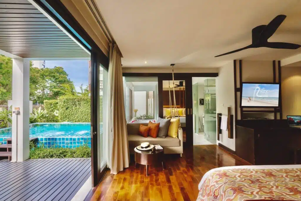 Zen+ Plus Jacuzzi Pool Terrace
