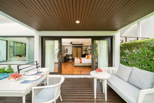 Rooms & Villas