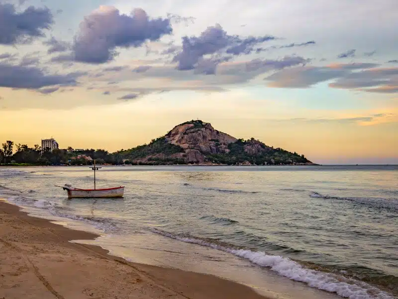 เตรียมตัวให้พร้อม! "นั่งเล 2026" เทศกาลดนตรีและปาร์ตี้ริมหาดที่ใหญ่ที่สุดในหัวหิน กลับมาแล้ว!