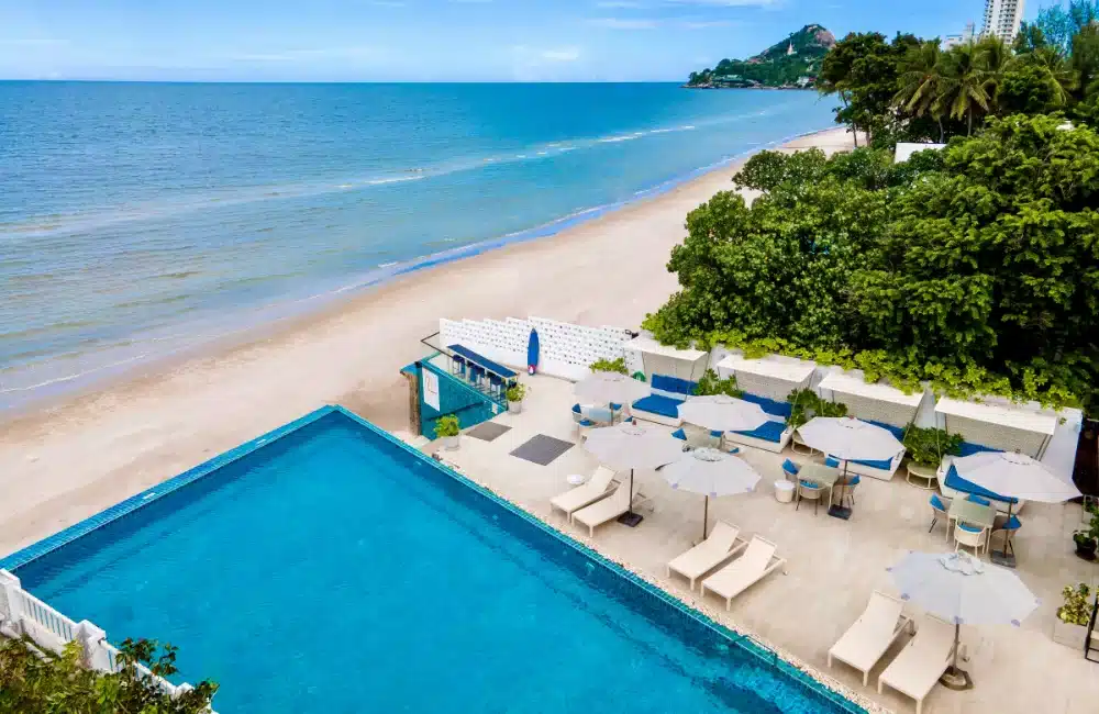 หนีร้อนไปพึ่งเย็น: เช็กลิสต์ที่เที่ยวหน้าร้อนหัวหิน 2026 พักผ่อนรับลมทะเลสุดชิลล์ที่ เดอะ ร็อค หัวหิน