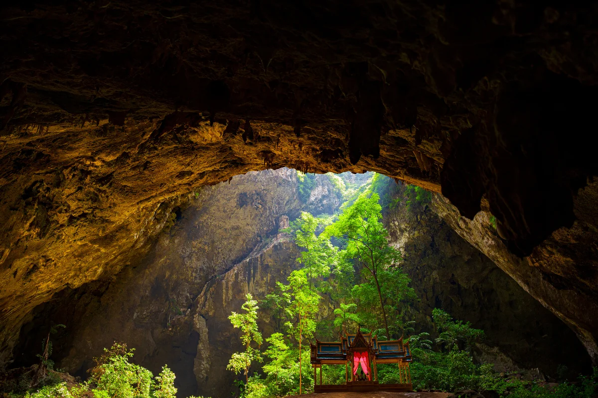 จุดเช็กอินไม่ควรพลาดในอุทยานแห่งชาติเขาสามร้อยยอด