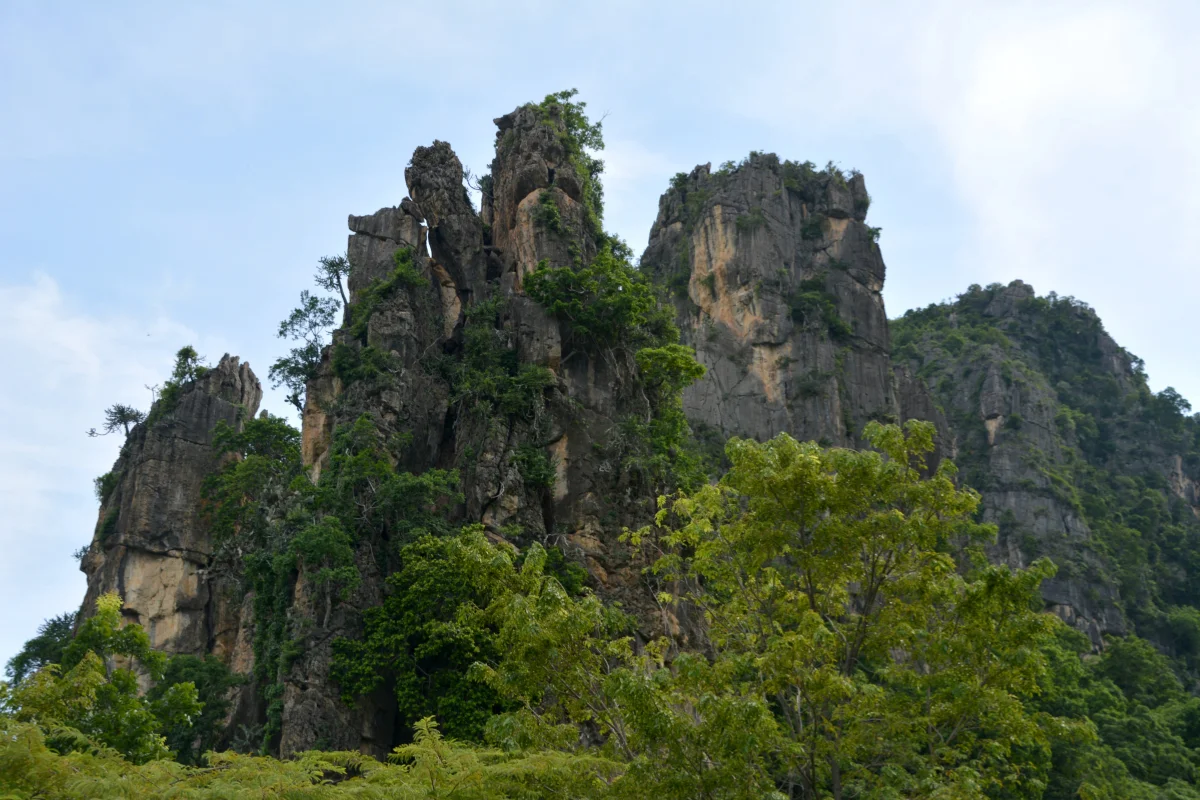 ไฮไลต์สำคัญของวนอุทยานเขานางพันธุรัต