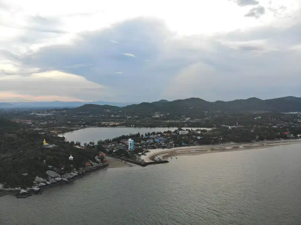 รวม 55 ที่เที่ยวหัวหิน 2568 ถ้าไม่มา ถือว่าพลาด!
