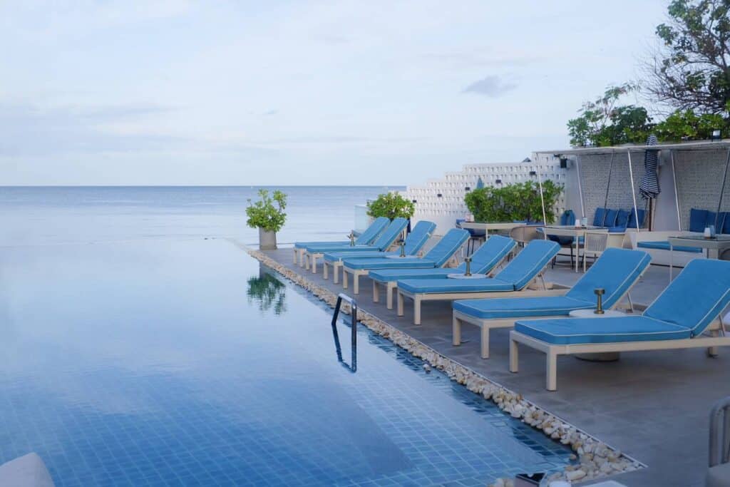 How to Choose a 'Luxury Boutique' Hotel for Private Relaxation: The Enchantment of Gulf Views at The Rock Hua Hin