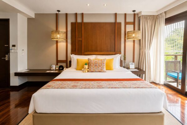 Rooms & Villas